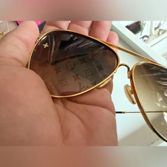 Louis Vuitton Gold Aviator Sunglasses - Picture 6 of 8